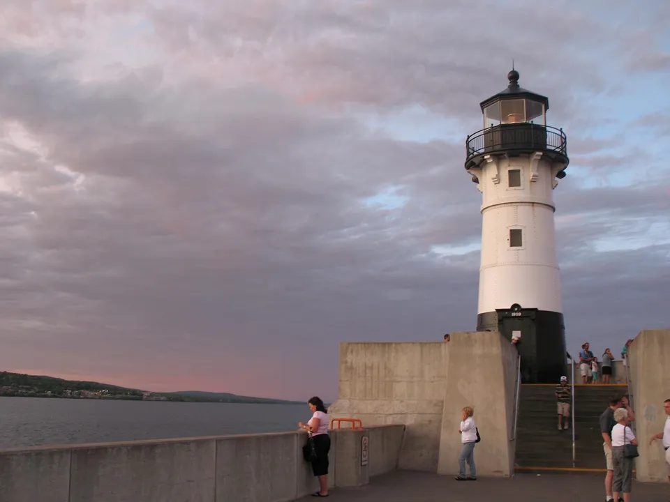 lighthouse, duluth, superior, lake, harbor, landmark, maritime, navigation, nautical, nature, beacon, light, scenic, architecture